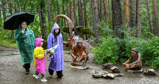 Парк флоры и фауны "Роев ручей" в Красноярске 