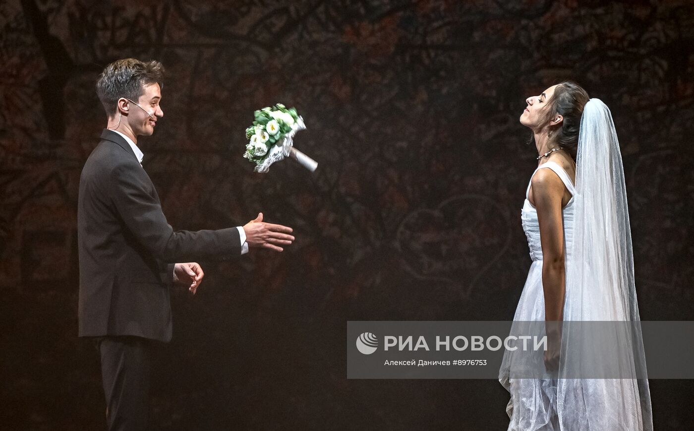 Гастроли "Сибирского МХАТа" в Санкт-Петербурге. Спектакль "Ромео и Джульетта"