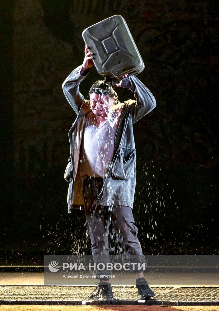 Гастроли "Сибирского МХАТа" в Санкт-Петербурге. Спектакль "Ромео и Джульетта"