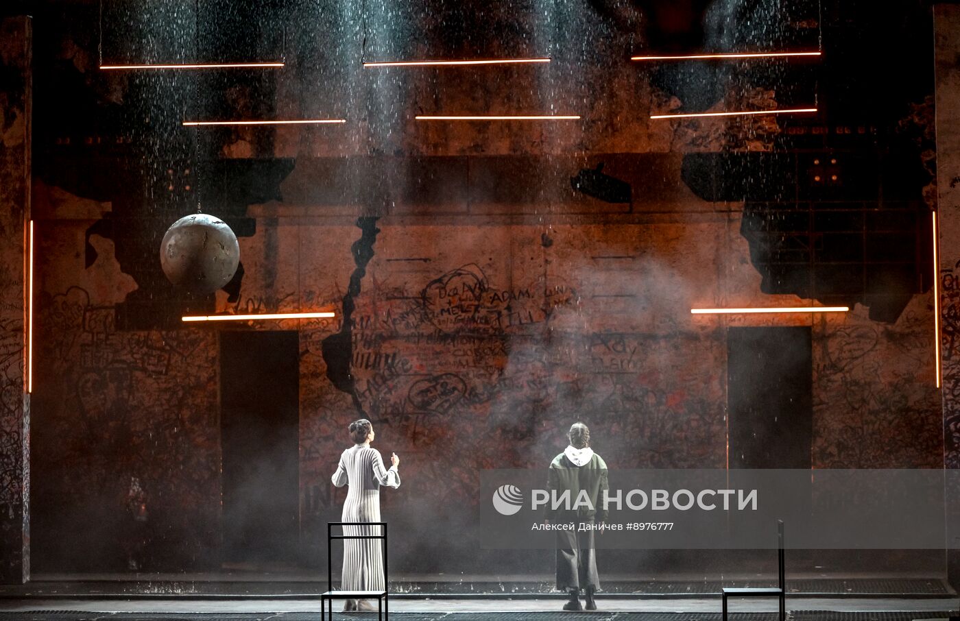 Гастроли "Сибирского МХАТа" в Санкт-Петербурге. Спектакль "Ромео и Джульетта"