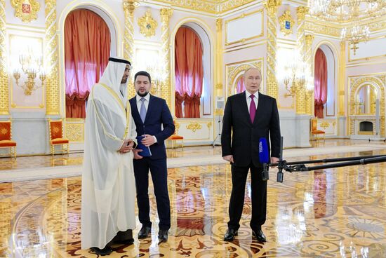 Встреча президента РФ Владимира Путина и президента ОАЭ Мухаммеда бен Заида Аль Нахайяна 
