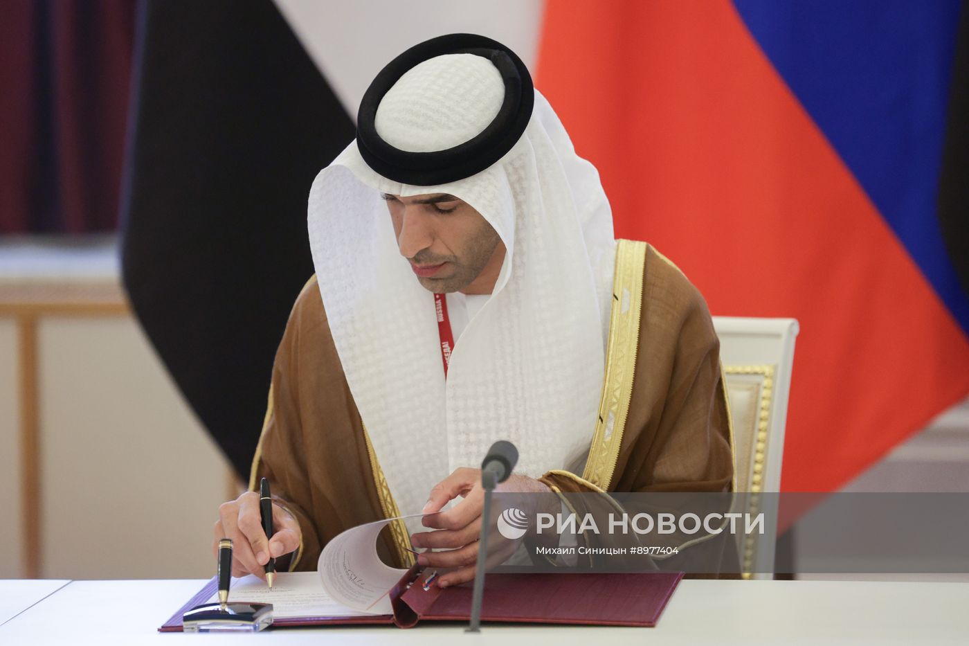Встреча президента РФ Владимира Путина и президента ОАЭ Мухаммеда бен Заида Аль Нахайяна 