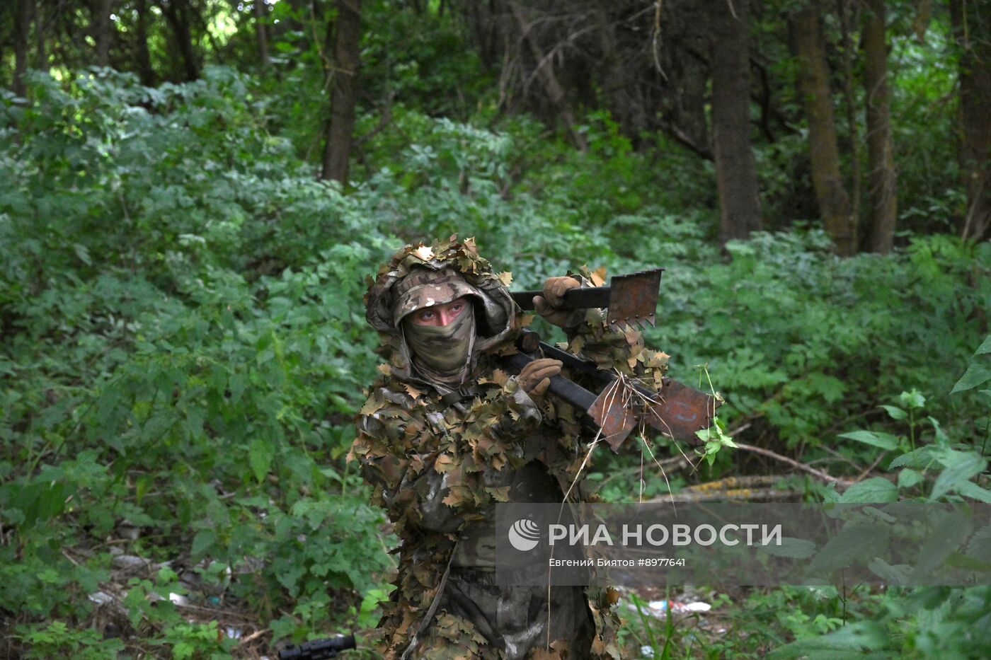 Боевая работа разведчиков группировки войск "Север"