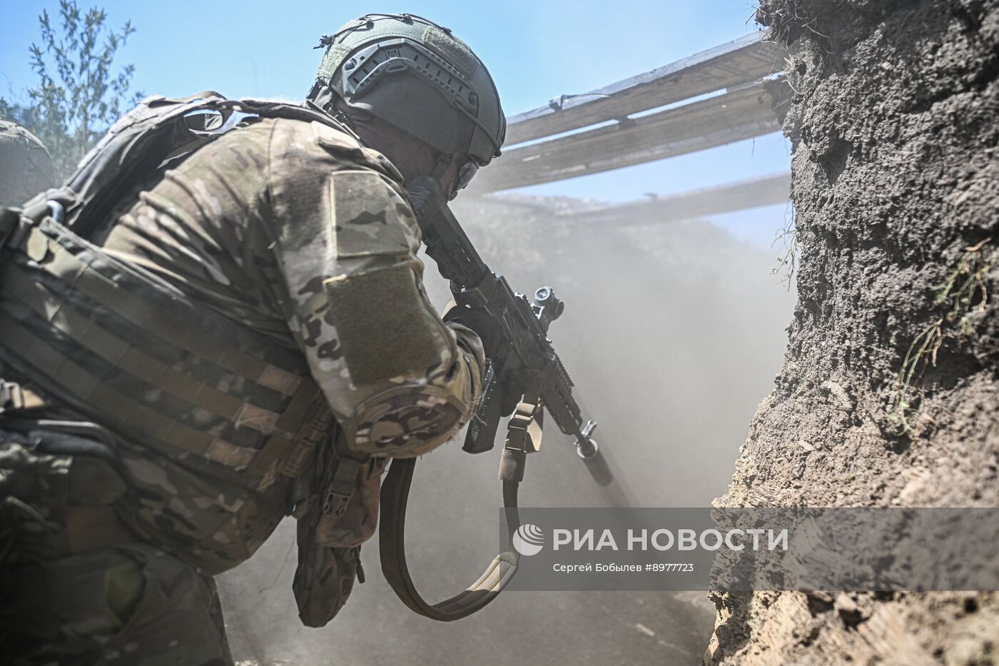 Отработка боевого слаживания военнослужащими 8-й разведывательной штурмовой бригады добровольческого корпуса Южной группировки войск в ЛНР