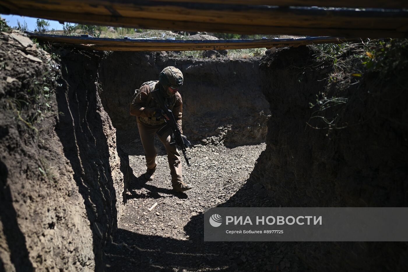 Отработка боевого слаживания военнослужащими 8-й разведывательной штурмовой бригады добровольческого корпуса Южной группировки войск в ЛНР