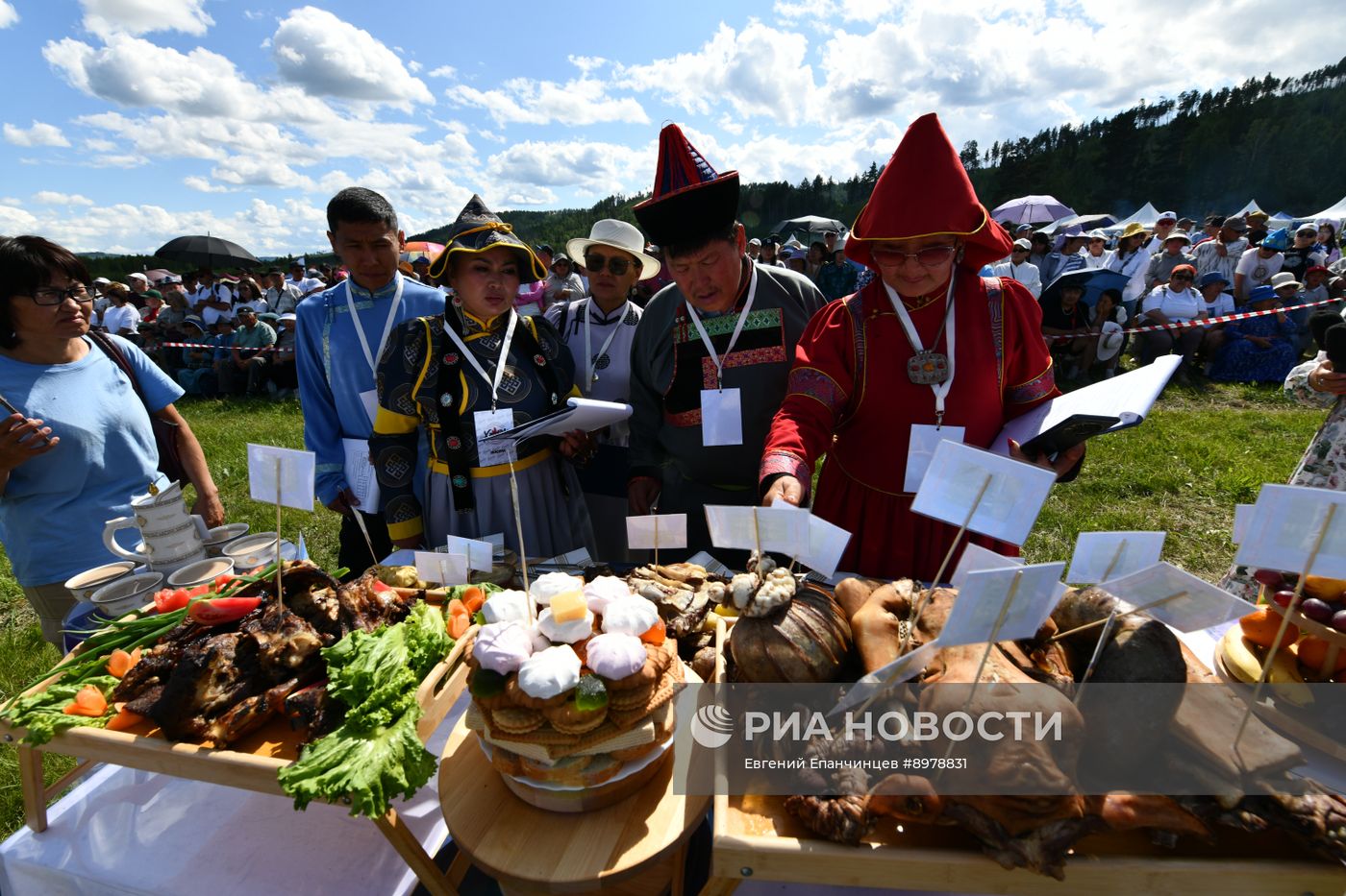 Фестиваль "Хорхог. Агинская баранина на камнях" в Забайкальском крае