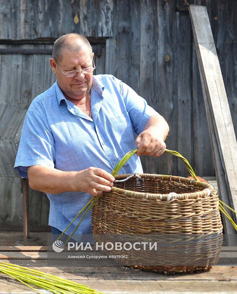 Изготовление плетеных корзин и деревянных грабель в Тамбовской области