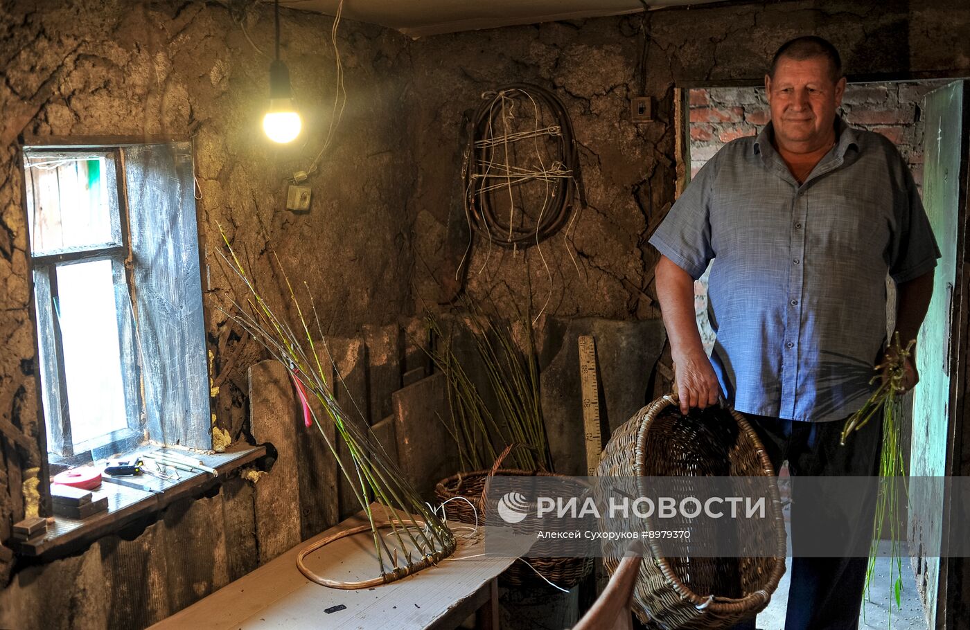 Изготовление плетеных корзин и деревянных грабель в Тамбовской области