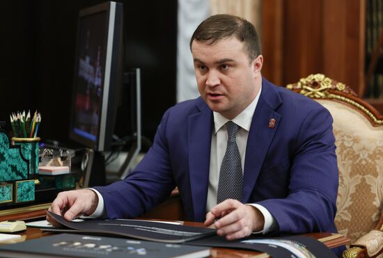 Президент Владимир Путин встретился с губернатором Омской области Виталием Хоценко