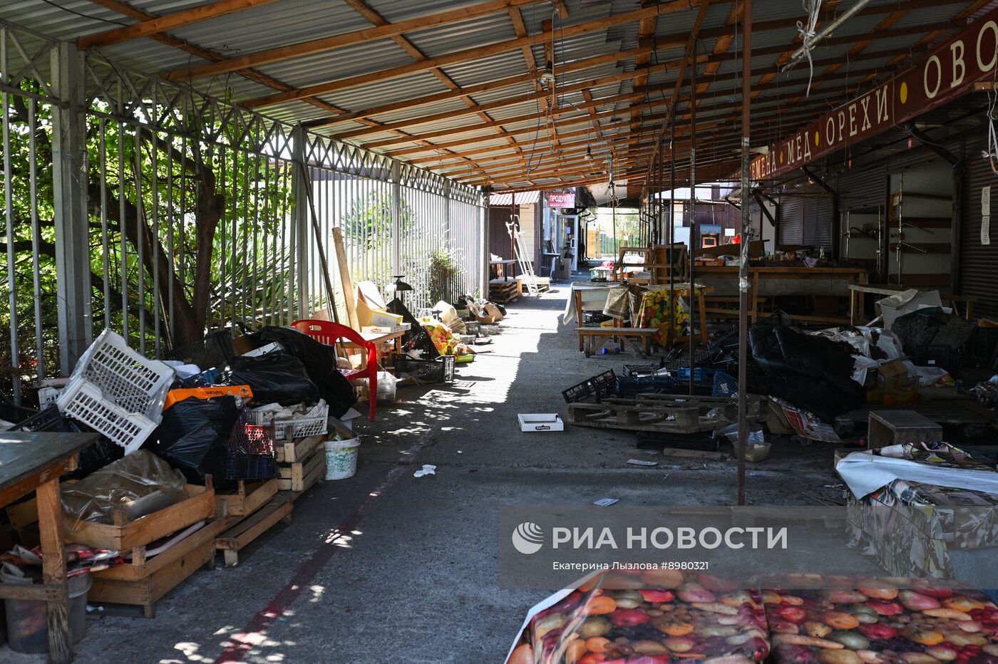 В Сириусе закрыли рынок, где продавалась ядовитая чача