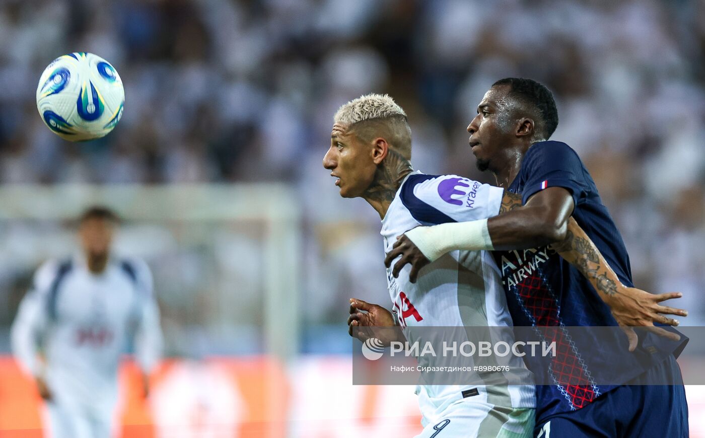 Футбол. Суперкубок УЕФА. ПСЖ (Франция) - "Тоттенхэм" (Англия)