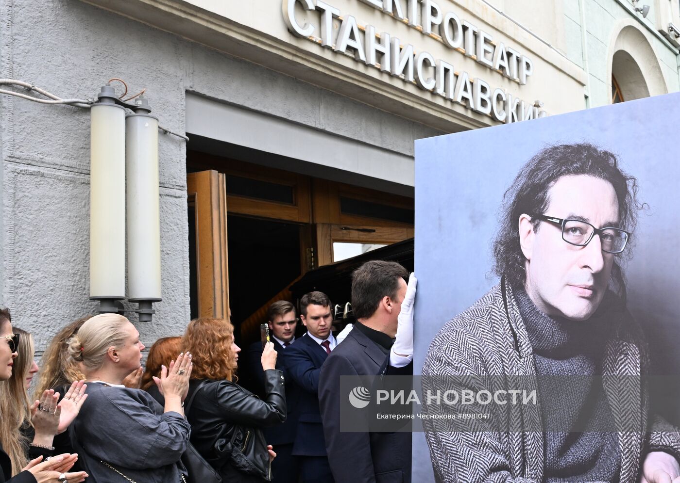 Прощание с художественным руководителем "Электротеатра Станиславский" Борисом Юханановым