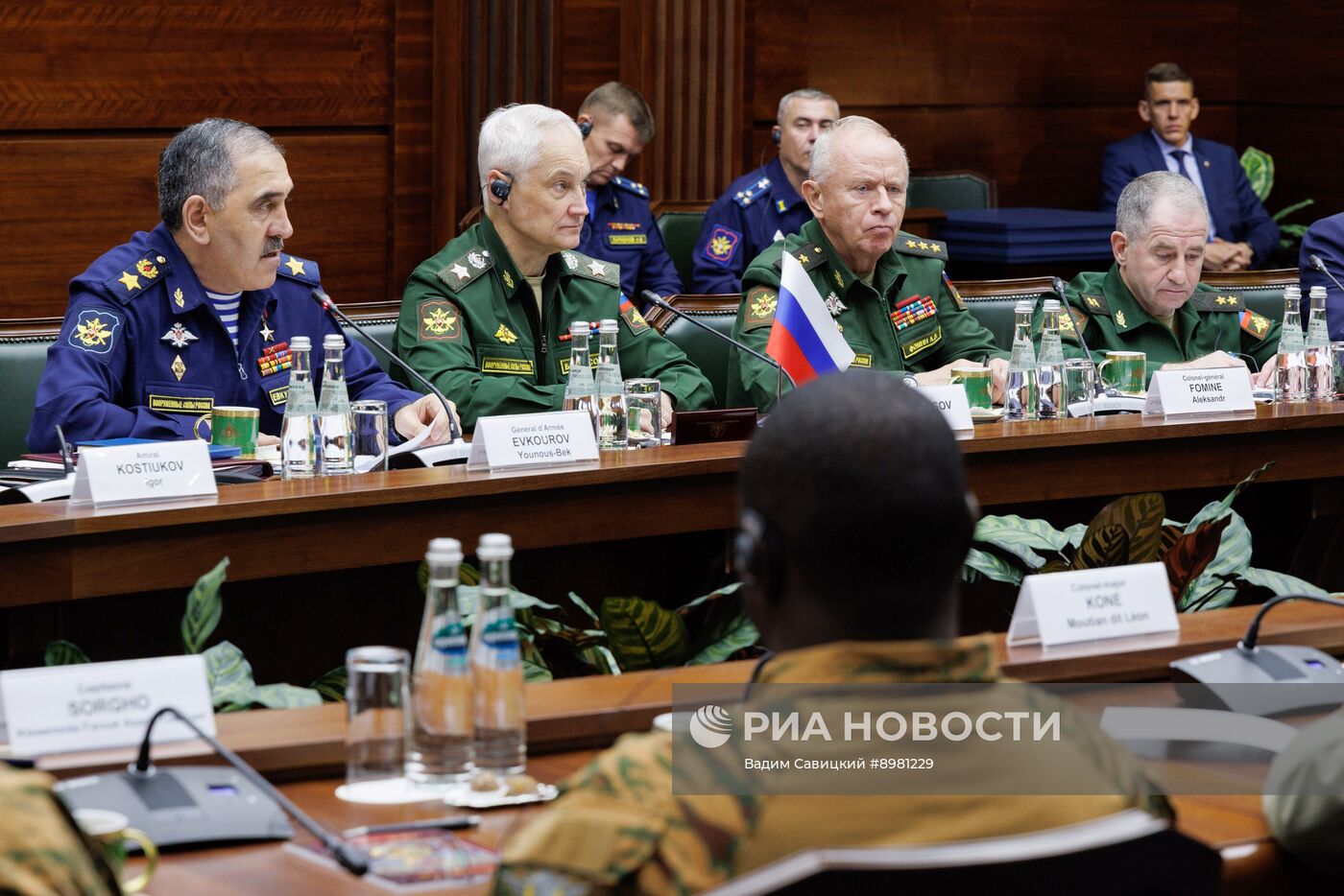 Министр обороны РФ А. Белоусов провел встречу с главами оборонных ведомств Буркино-Фасо, Мали и Нигера