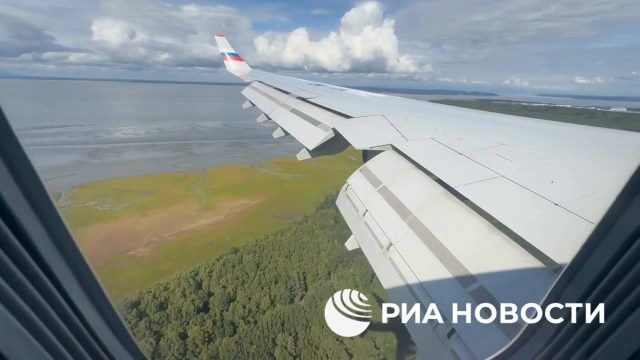 Самолет с российскими журналистами совершил прямой перелёт из Москвы в Анкоридж