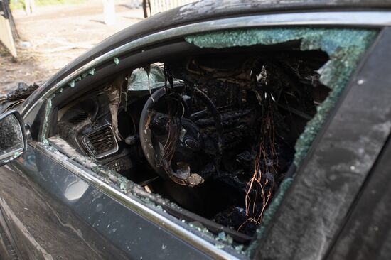 Последствия атаки беспилотника на жилой дом в Курске