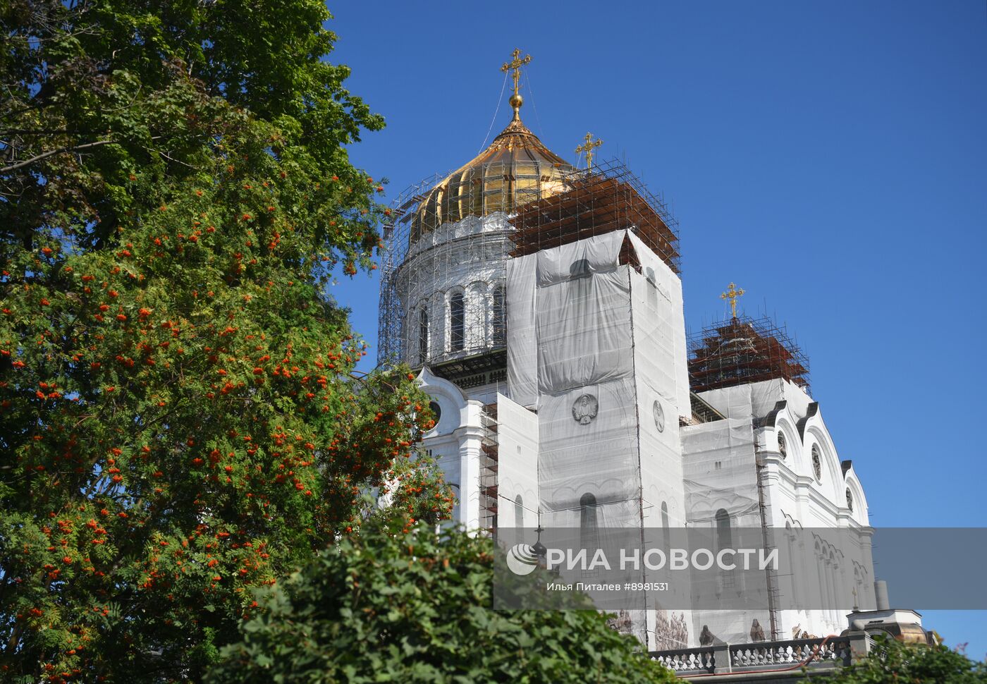 Реставрация куполов звонниц храма Христа Спасителя