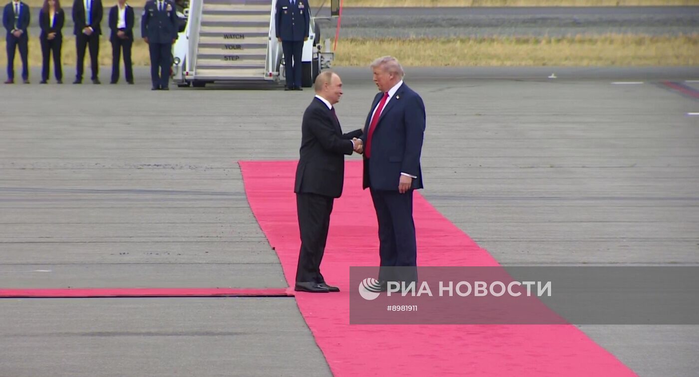 Встреча президентов России и США на Аляске