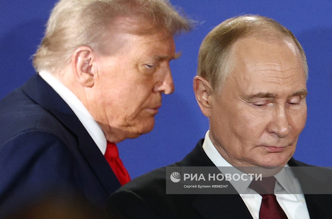 Саммит России и США на Аляске