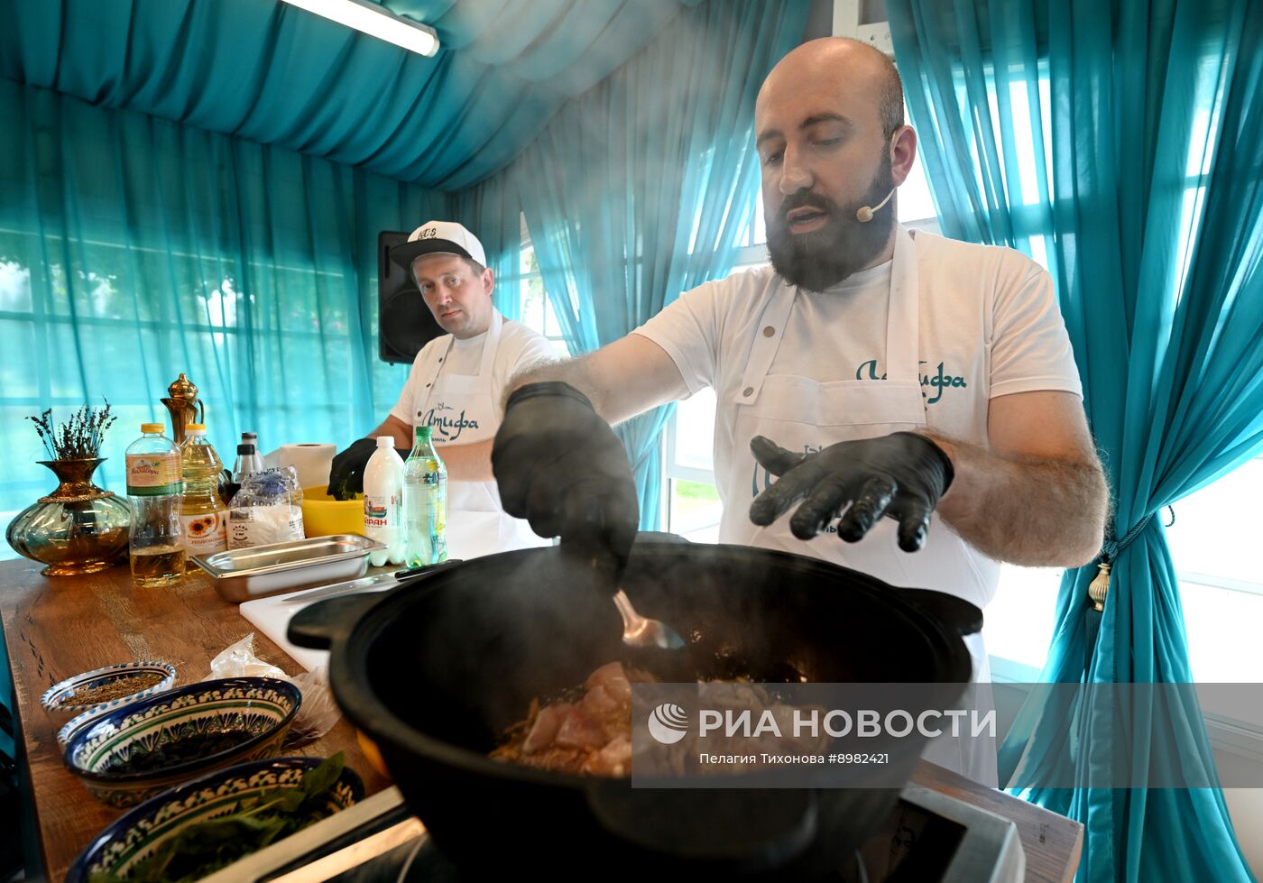 Гастрономический фестиваль "Вкусы России" в Москве