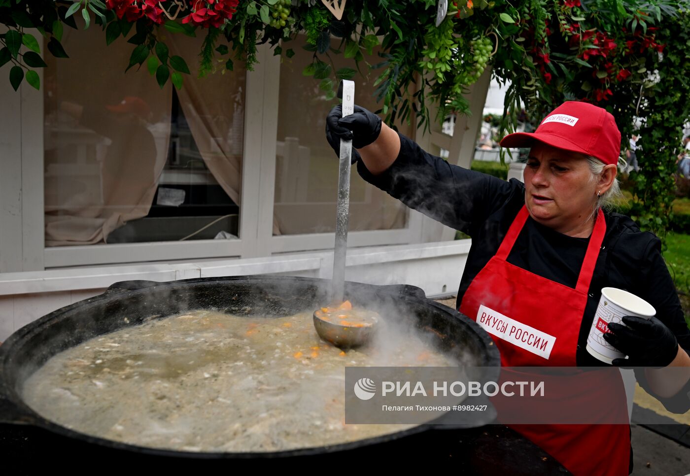 Гастрономический фестиваль "Вкусы России" в Москве