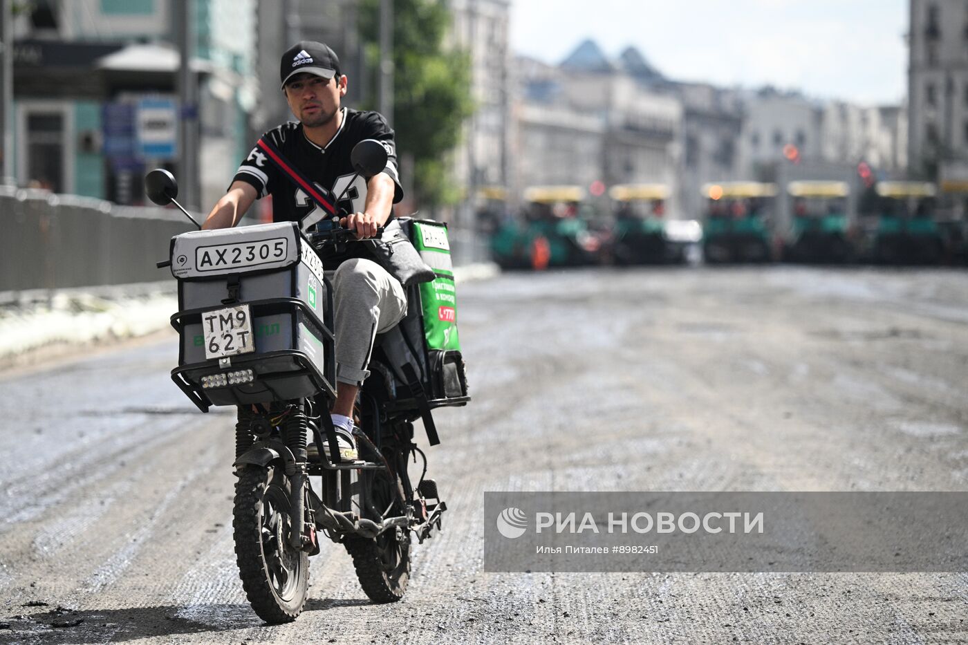 Тверскую улицу перекрыли для замены асфальта