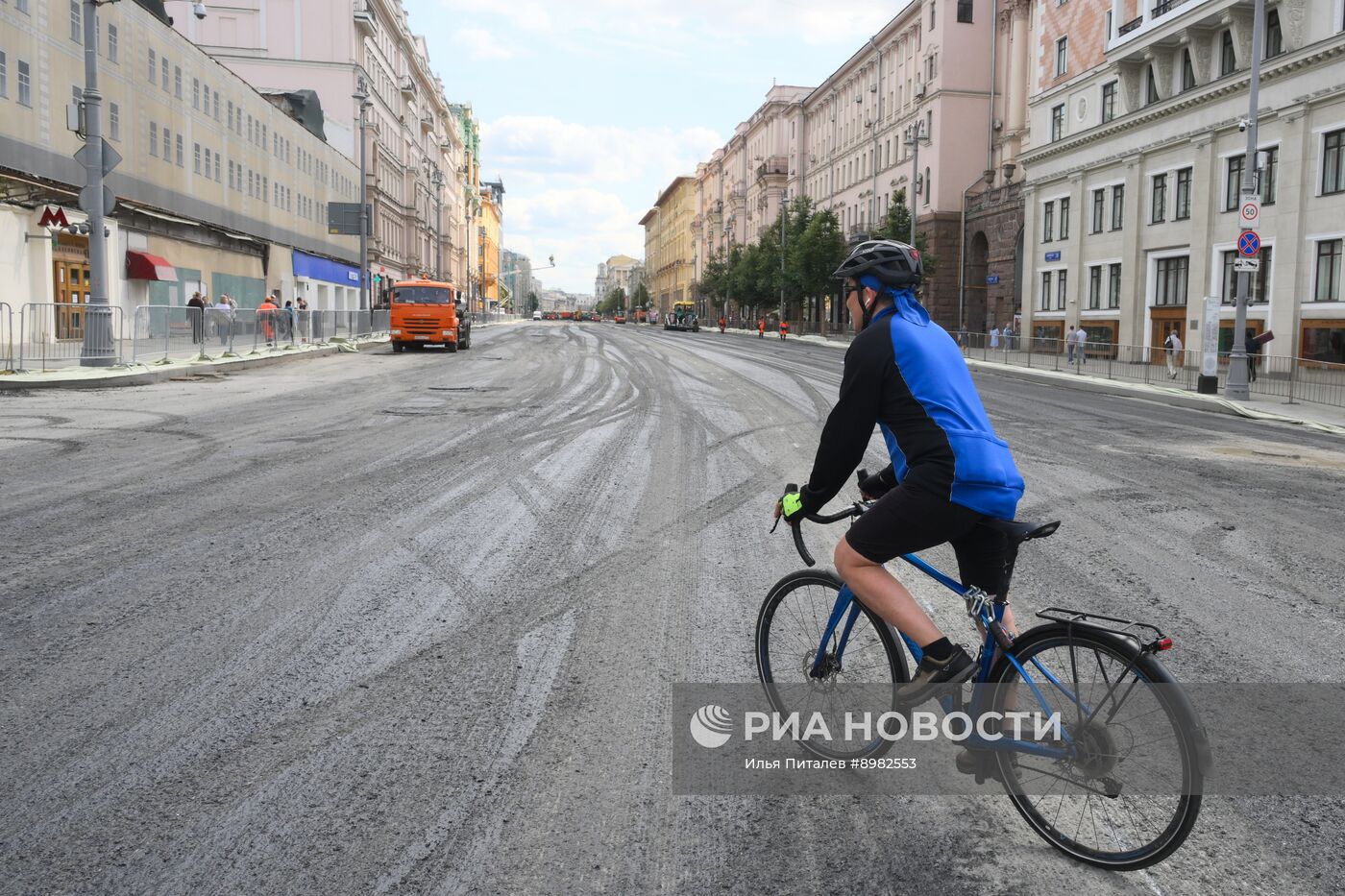Тверскую улицу перекрыли для замены асфальта