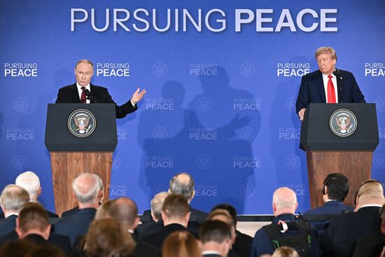 Саммит России и США на Аляске