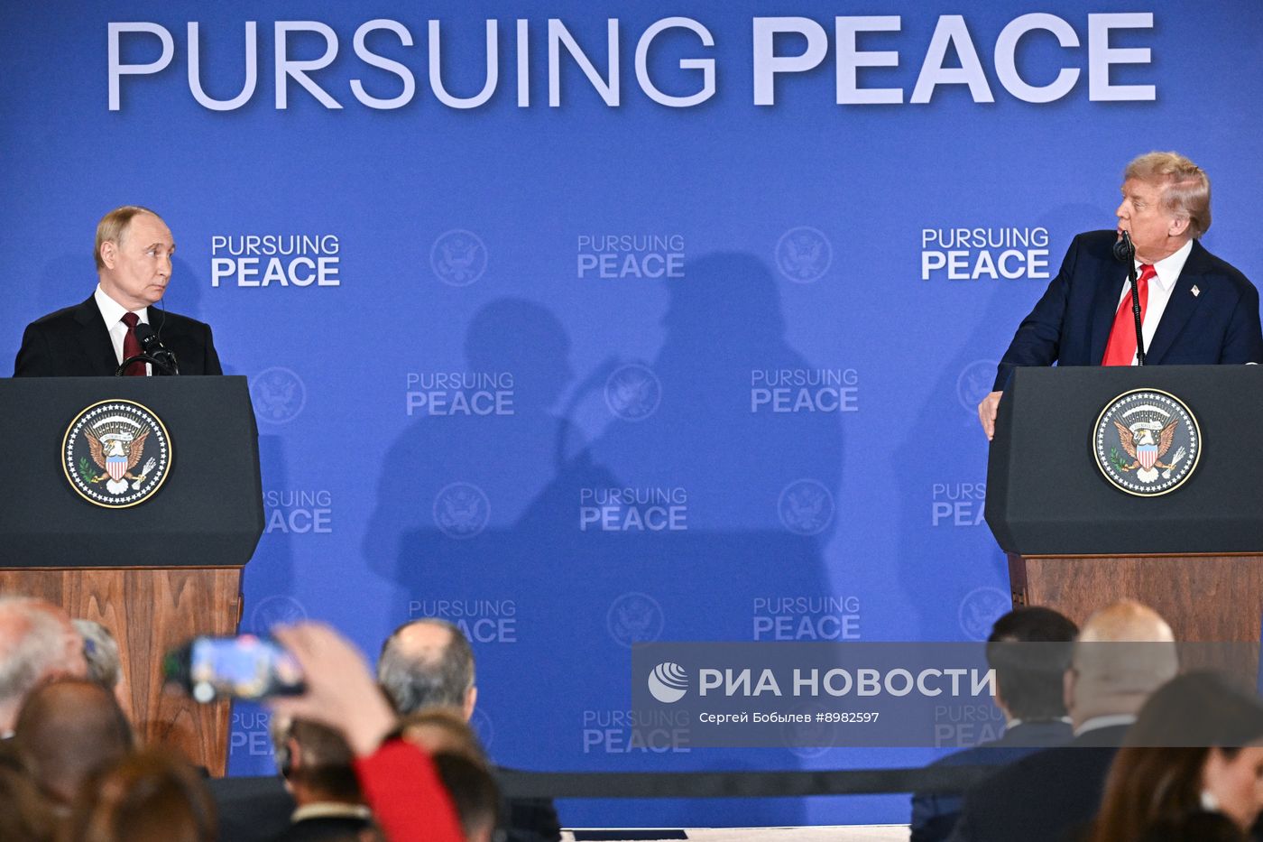 Саммит России и США на Аляске