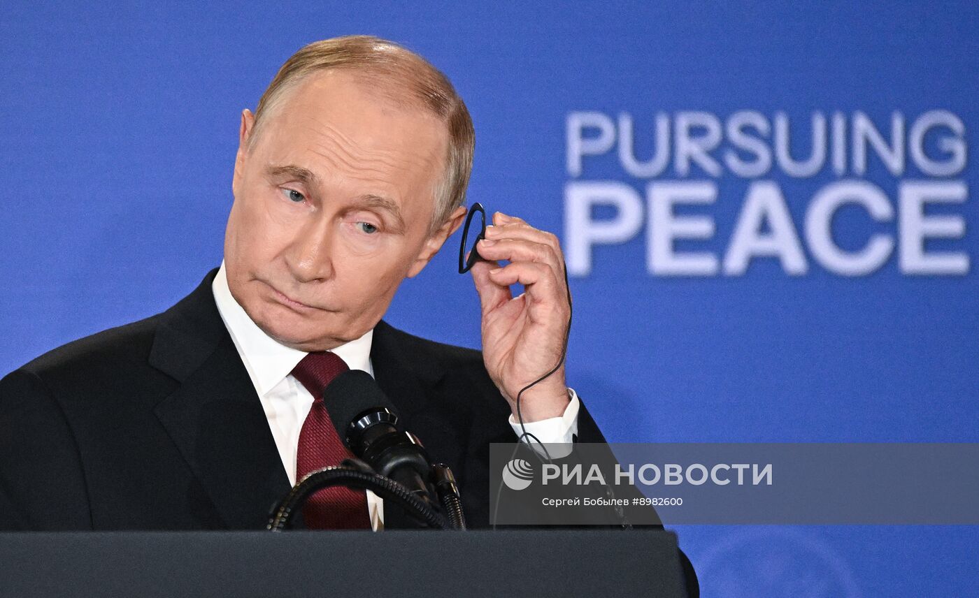 Саммит России и США на Аляске