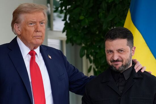 Зеленский прибыл в Белый дом на встречу с президентом США Трампом