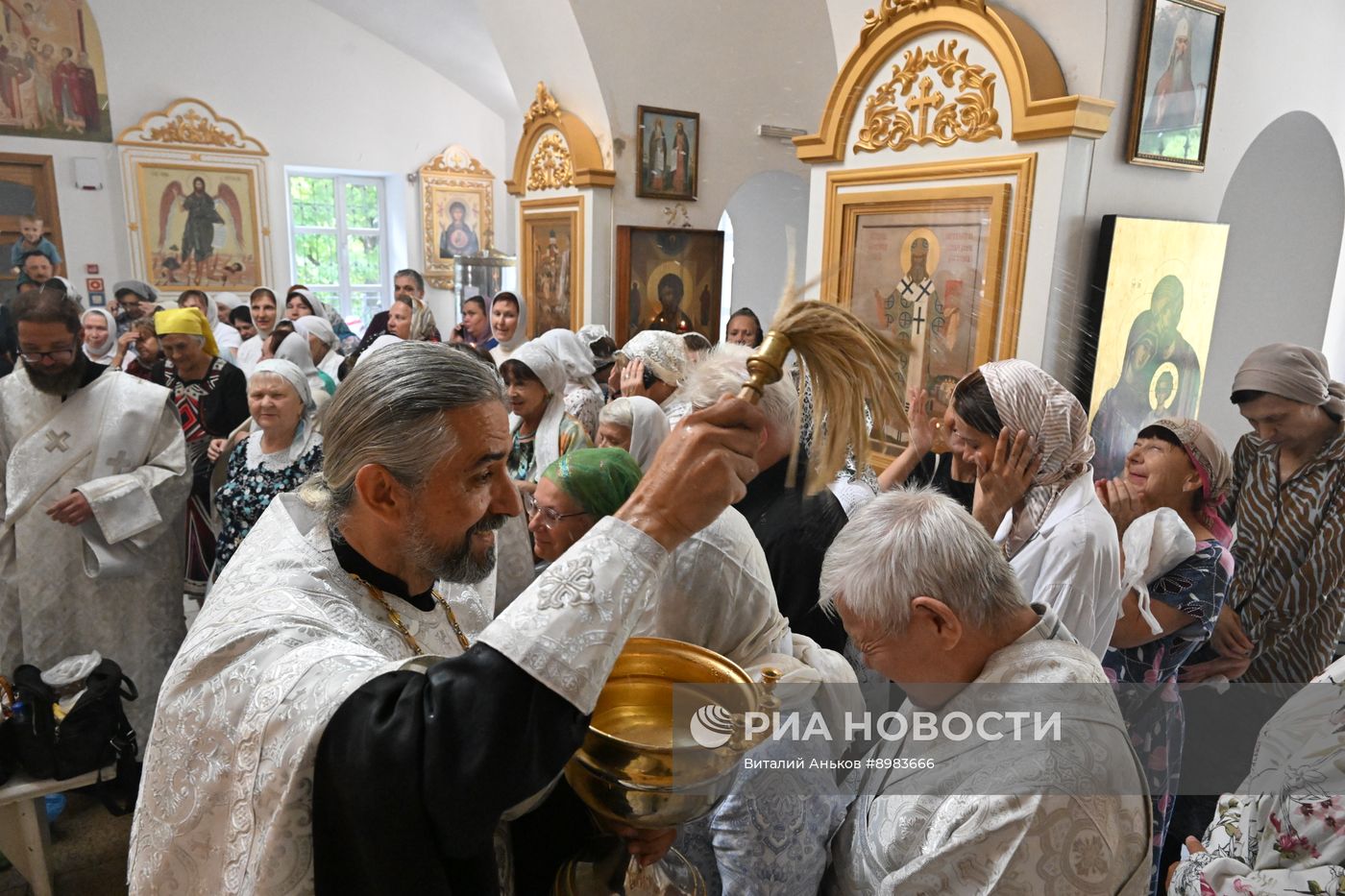 Празднование Яблочного Спаса в России