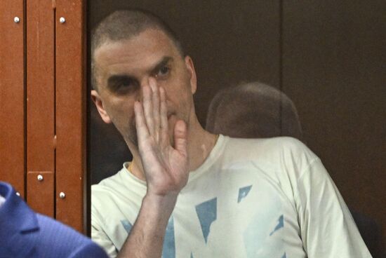 Суд по делу о мошенничестве основателя "Русагро" В. Мошковича