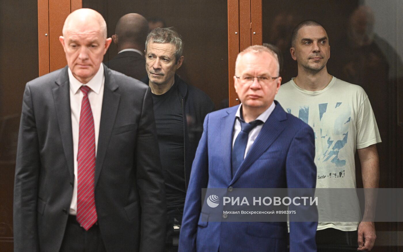 Суд по делу о мошенничестве основателя "Русагро" В. Мошковича