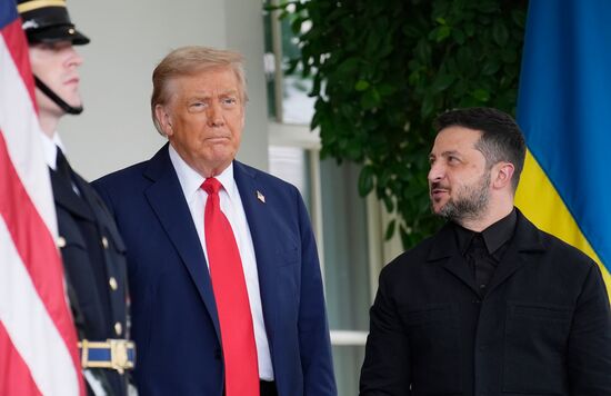 Зеленский прибыл в Белый дом на встречу с президентом США Трампом