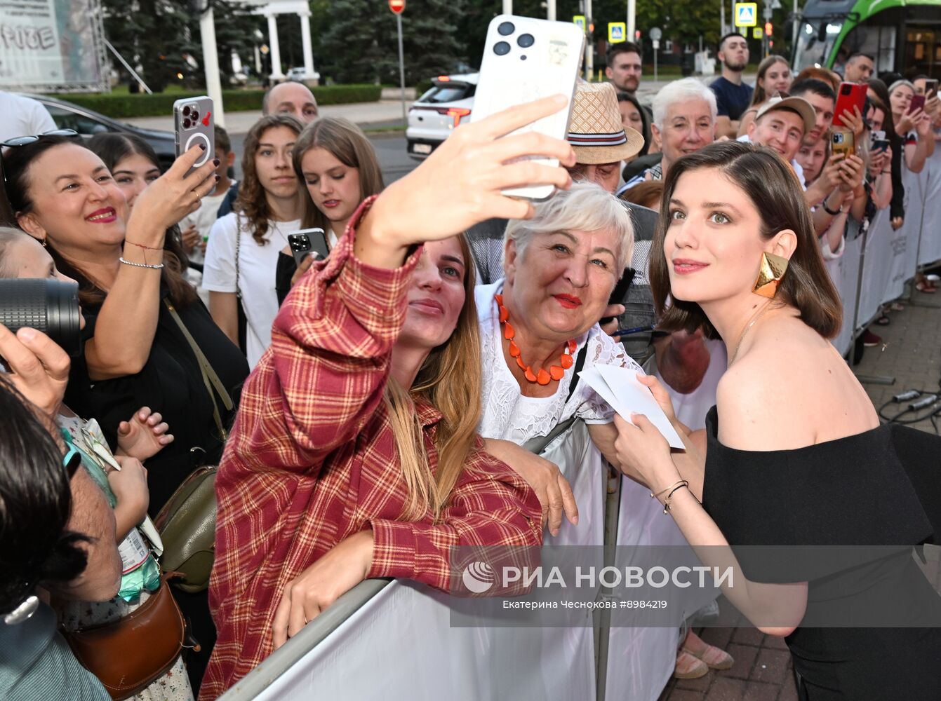 XIII российский фестиваль короткометражного и дебютного кино "Короче"