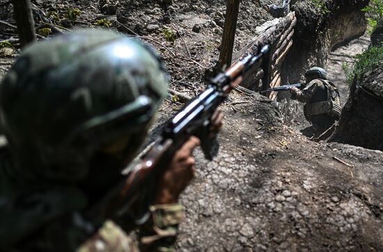 Боевая подготовка военнослужащих бригады "Север"