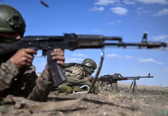 Боевая подготовка военнослужащих бригады "Север"