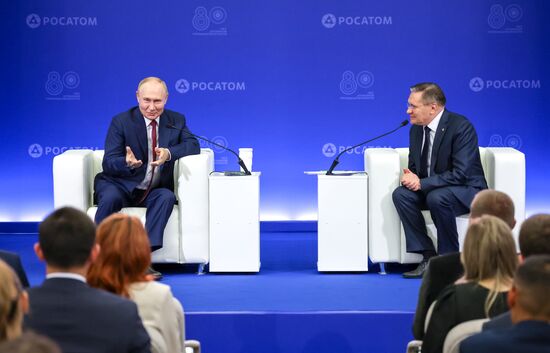 Рабочая поездка президента Владимира Путина в Приволжский федеральный округ