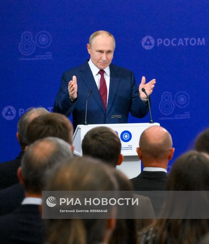 Рабочая поездка президента Владимира Путина в Приволжский федеральный округ