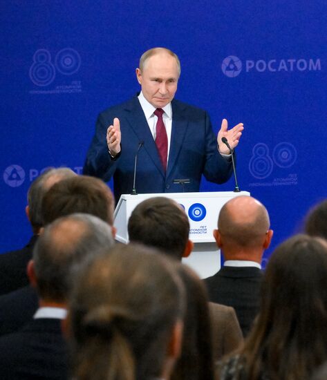 Рабочая поездка президента Владимира Путина в Приволжский федеральный округ