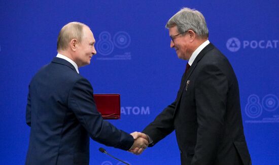 Рабочая поездка президента Владимира Путина в Приволжский федеральный округ