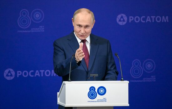 Рабочая поездка президента Владимира Путина в Приволжский федеральный округ