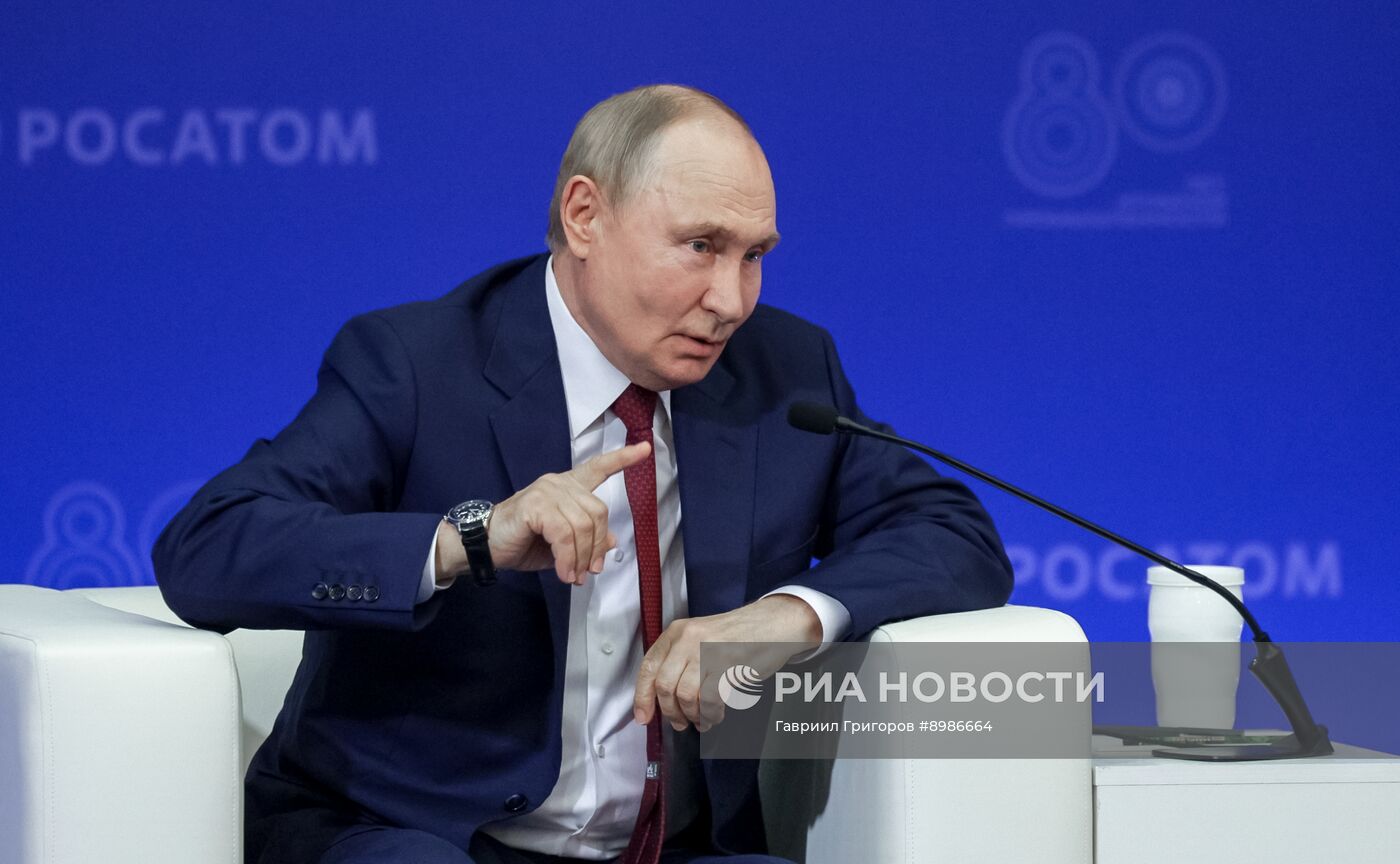 Рабочая поездка президента Владимира Путина в Приволжский федеральный округ