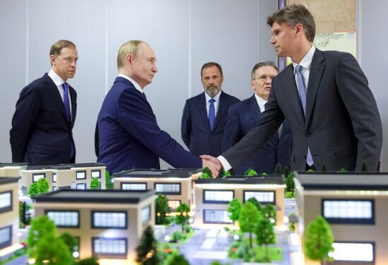 Рабочая поездка президента Владимира Путина в Приволжский федеральный округ