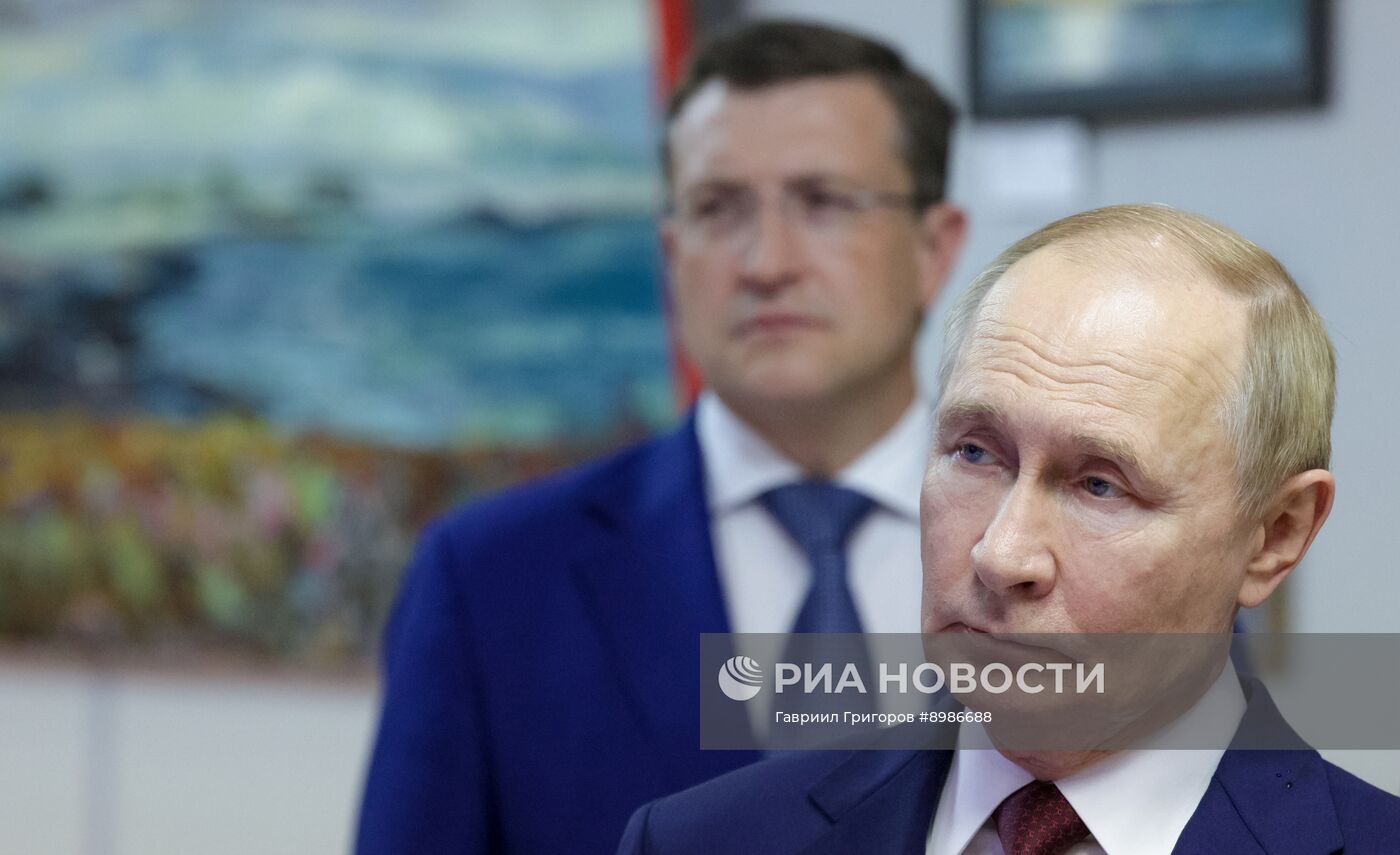 Рабочая поездка президента Владимира Путина в Приволжский федеральный округ