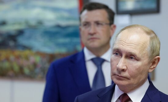 Рабочая поездка президента Владимира Путина в Приволжский федеральный округ