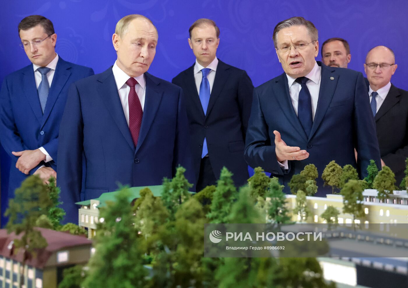 Рабочая поездка президента Владимира Путина в Приволжский федеральный округ