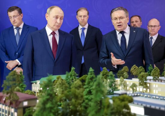 Рабочая поездка президента Владимира Путина в Приволжский федеральный округ