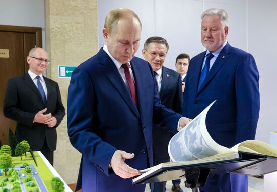 Рабочая поездка президента Владимира Путина в Приволжский федеральный округ