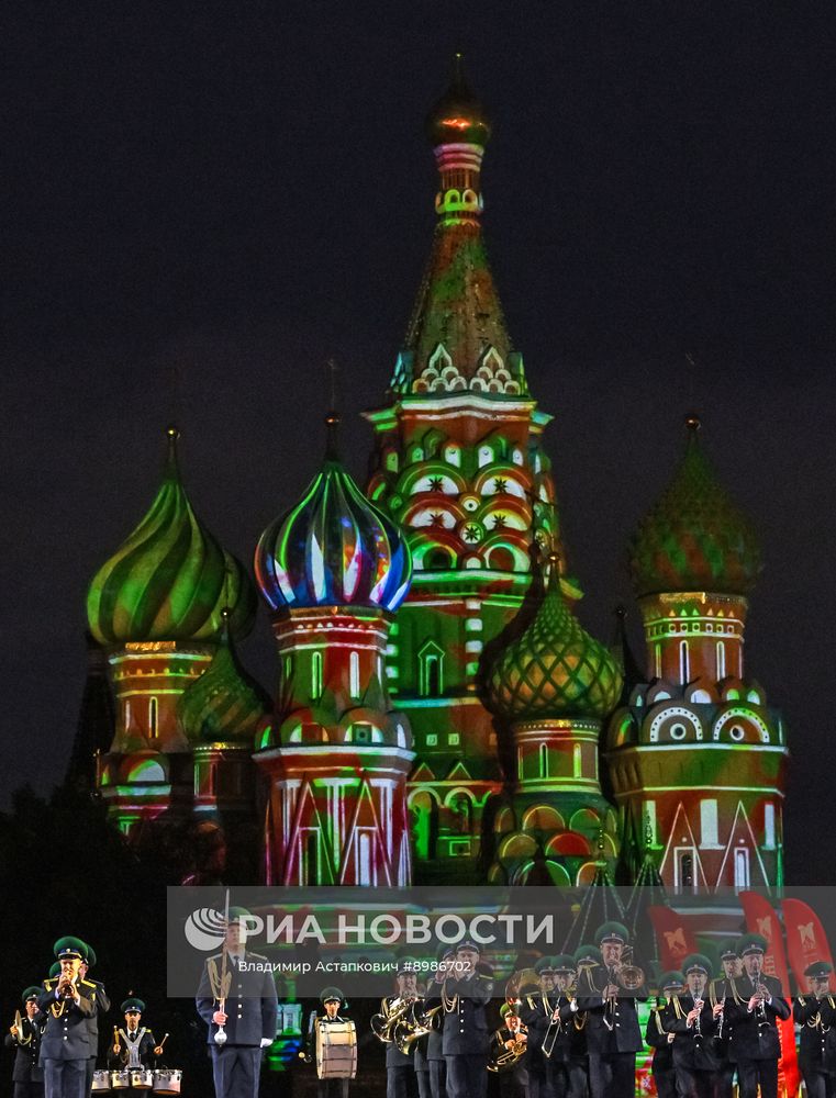 Церемония открытия XVII Международного военно-музыкального фестиваля "Спасская башня"